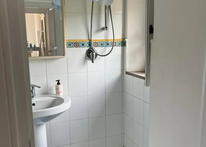 Appartamentino Bianco דירה *